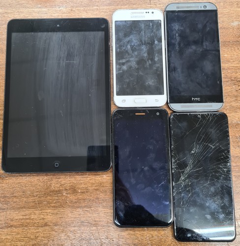 Mobile phone joblot 4 - 4, phones