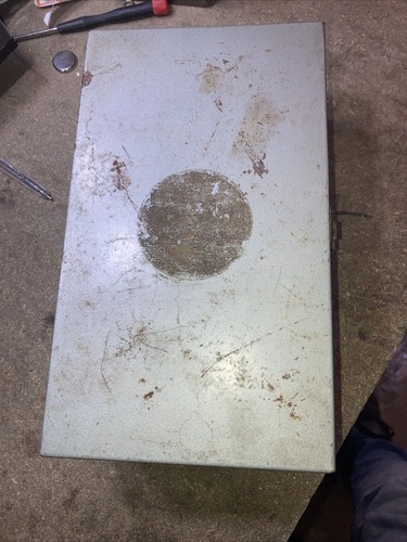 Small metal tool box - small,
