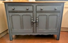 BEAUTIFUL OLD COLONIAL SOLID ELM ERCOL SIDEBOARD IN PLUMMET FARROW AND BALL