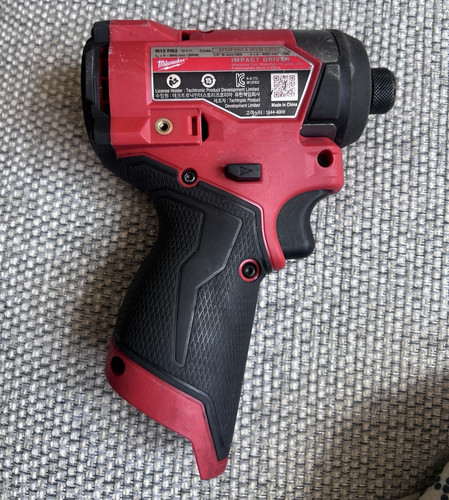 Milwaukee m12 fid2 - m12, 12v