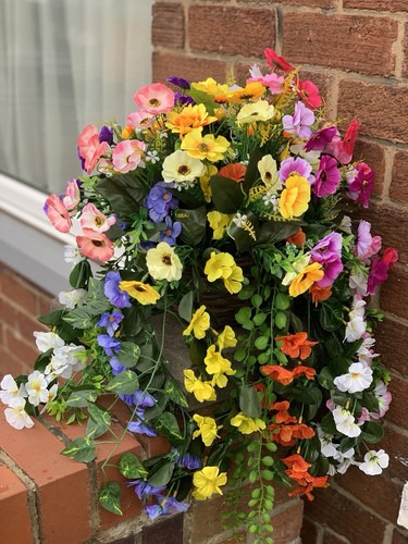 Colourful large garden - large, hanging