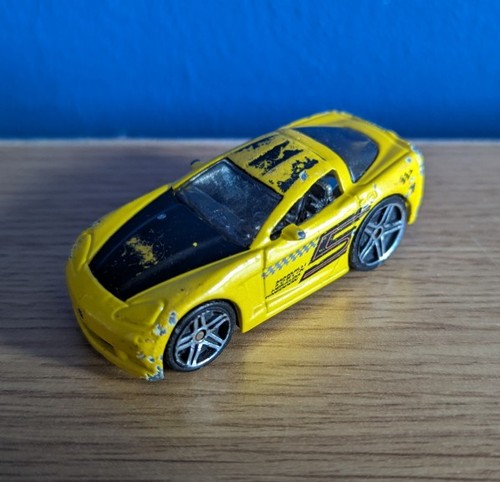 Hot wheels 2005 corvette - hot,