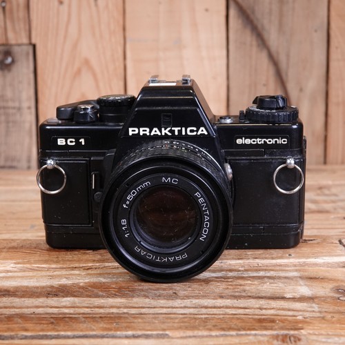 Praktica slr camera with - 1,