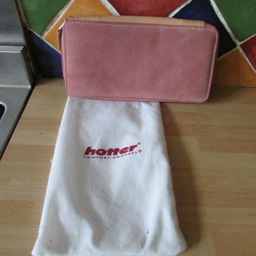 Hotter pink suede - zip, around
