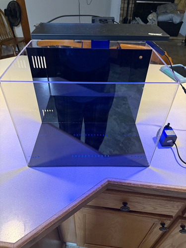 Gal acrylic cube - 10, saltwater