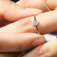 950 Platinum 0.10 Ct. Opal