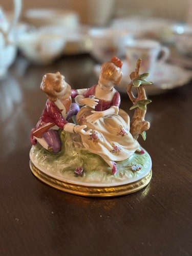 Dresden porcelain figurine - dresden,