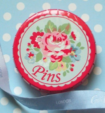❀ڿڰۣ❀ CATH KIDSTON Round FLOWER POSY DESIGN Dressmakers PINS With PIN TIN ❀ڿڰۣ❀