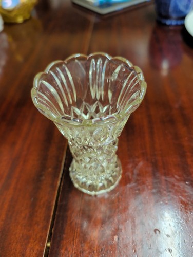 Vintage clear cut - vintage, glass