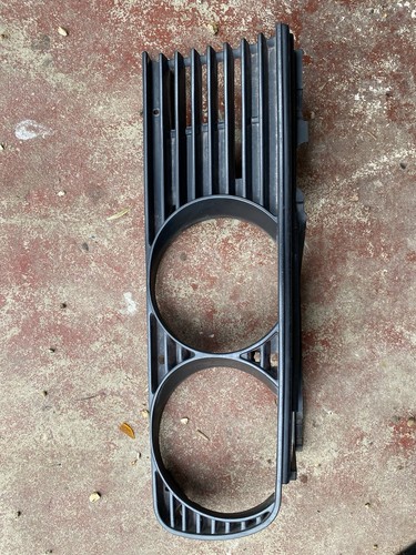 Bmw e30 grille left - bmw,