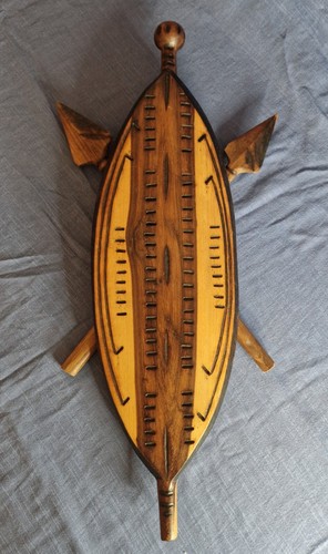 Large vintage hand carved - large,