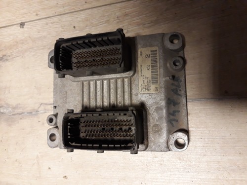 Alfa romeo 147 ecu 0261208610 - alfa,