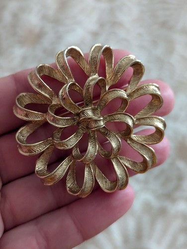 Sarah coventry brooch costume - coventry,