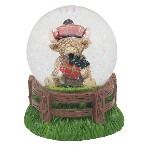 Lesser pavey highland cow - pavey,