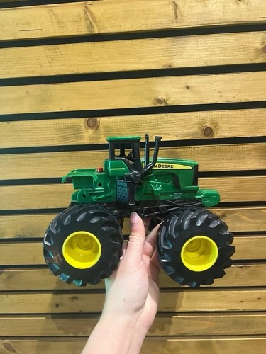 Ertl john deere - deere, monster