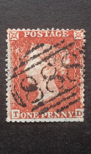 Queen victoria penny - victoria, red