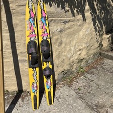 1980s PHAZER VN PERFORMANCE CONTOUR WATER SKI’S 
