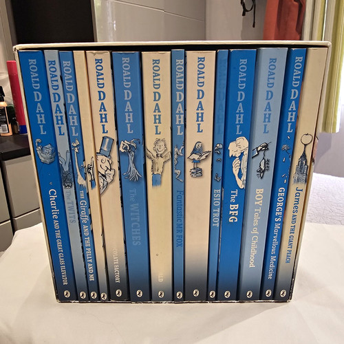 Puffin books roald dahl - roald,
