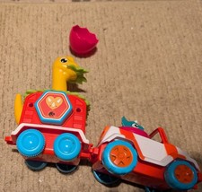 Jurassic Park Push Along Jeep and Carriage. Very Good Condition. Good Fun.