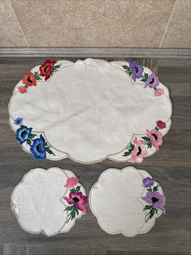Vintage hand embroidered pcs - vintage,