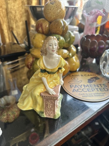 Royal doulton lady figurine - lady,