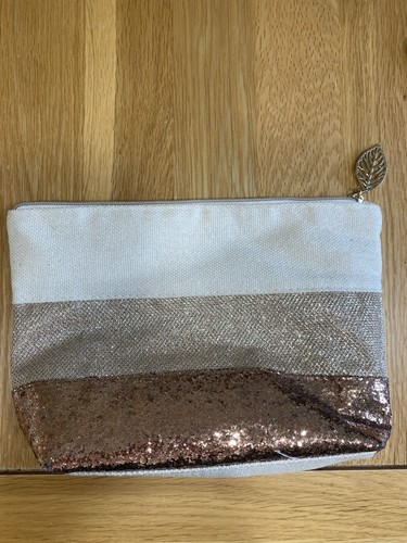Clarins make bag - up, rose