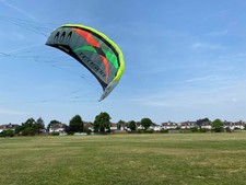 Prism Tensor 4.2 Power kite complete - kite, handles, lines, bag- mint condition