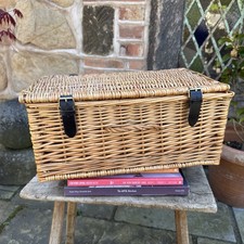 Wicker Hamper small picnic