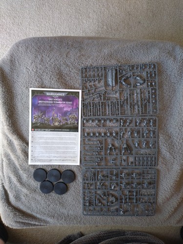 Grey knights brotherhood - grey,