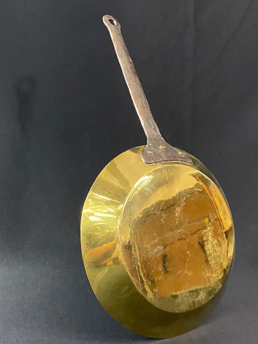 Brass frying pan tinned early - frying,