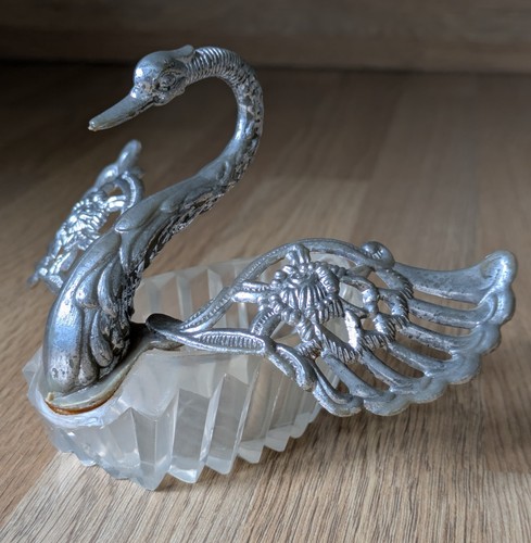 Vintage metal swan trinket - vintage,