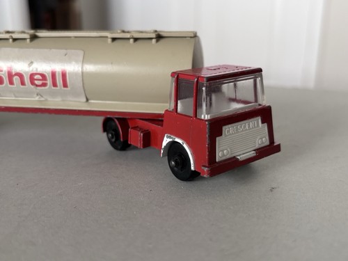 Crescent shell tanker truck - crescent,