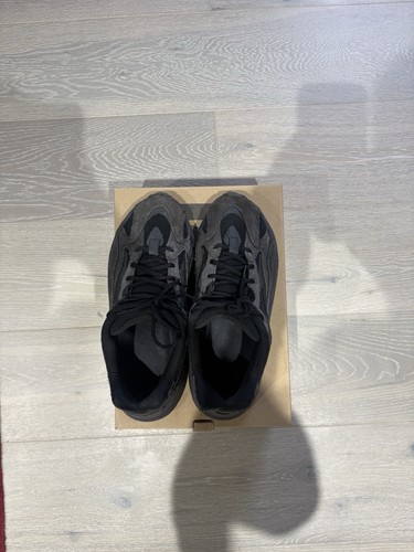 Adidas yeezy boost 700 - adidas,