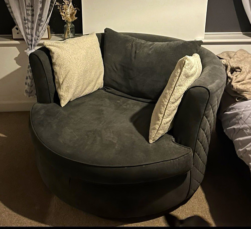 Dfs orka large swivel chair - large,