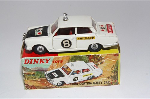 Dinky ford cortina mk1 - dinky, east