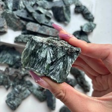 Natural Seraphinite Rough