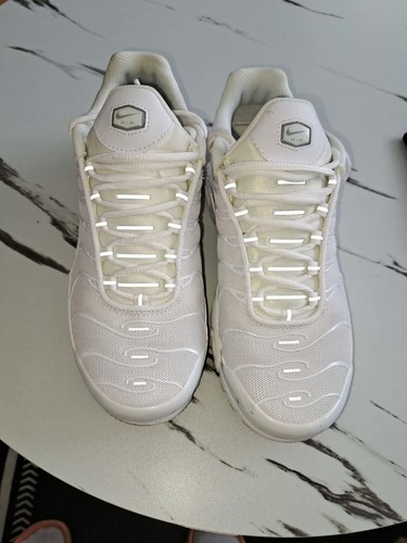 Selling brand new - brand, nike