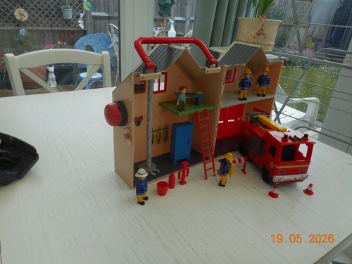 Deluxe fire station - fire, a