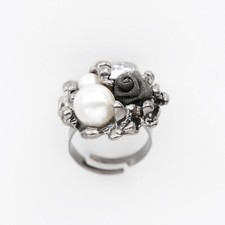 Twin pearls diamante - and, rose