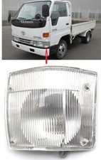 Left front corner indicator - corner,