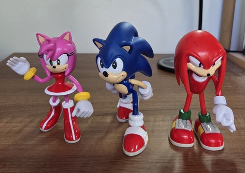 Rare vintage sonic toy - rare,