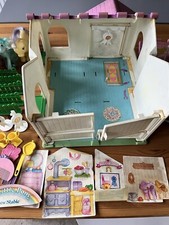 my little pony show stable