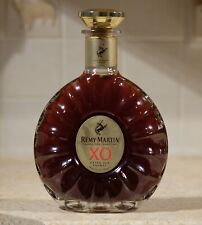 REMY MARTIN  EMPTY XO FINE CHAMPAGNE COGNAC BOTTLE MINT CONDITION + ORIGINAL BOX