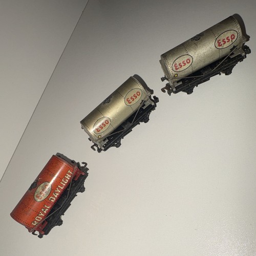 Esso gauge tank - oo,