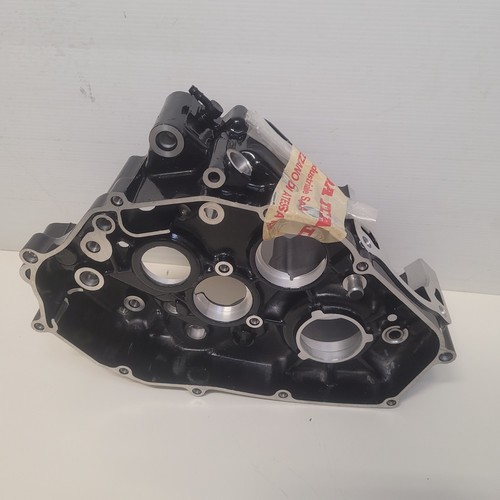 Right crankcase cover - right, engine