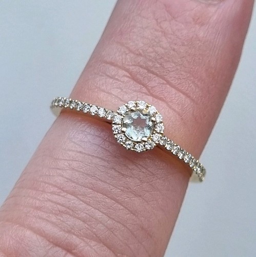 Hallmarked 18ct yellow gold - hallmarked,