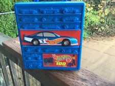 Hot wheel rolling car storage