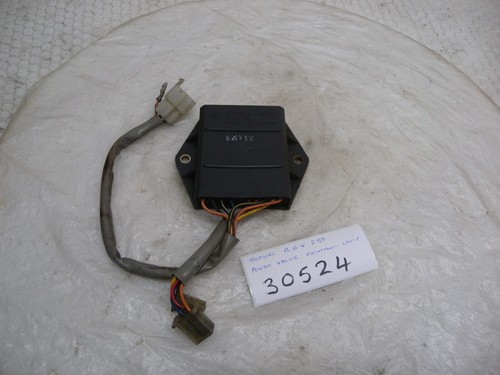 Suzuki rgv 250 - power, valve