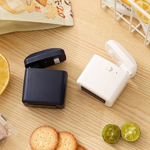 Handheld plastic bag - handheld,
