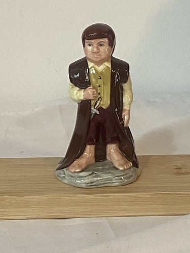 Royal doulton lotr middle - doulton,